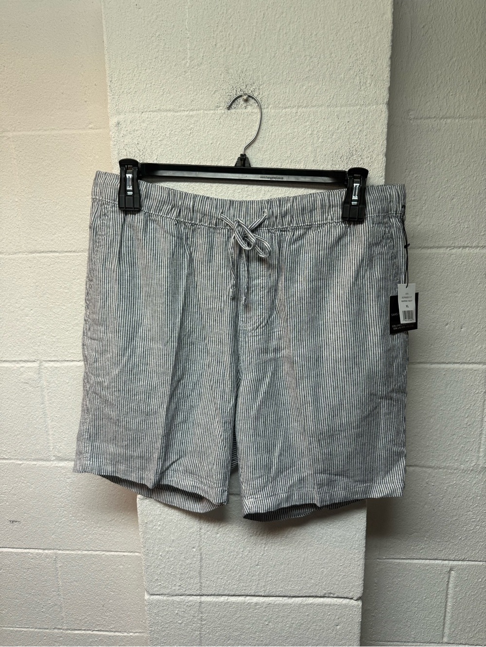 Saks Fifth Avenue Men’s Blue and White Pinstripe Flat Front Shorts